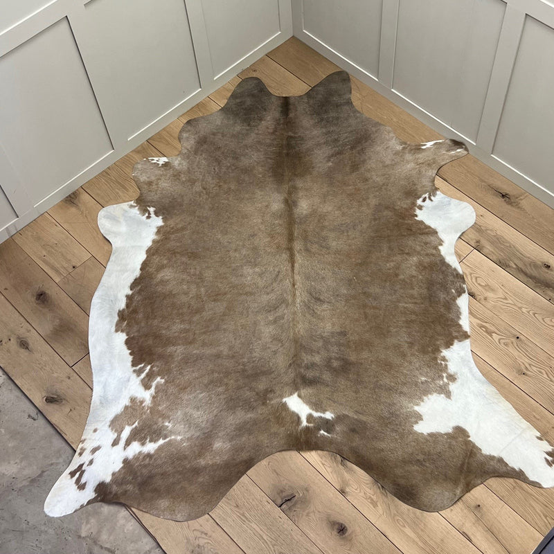 Cowhide Large 16228