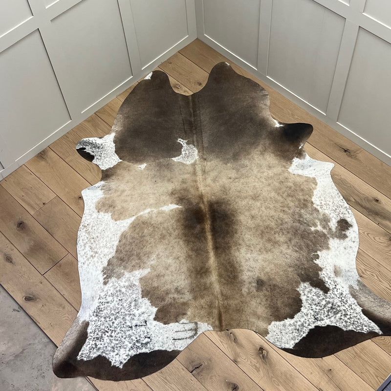 Cowhide Large 16237